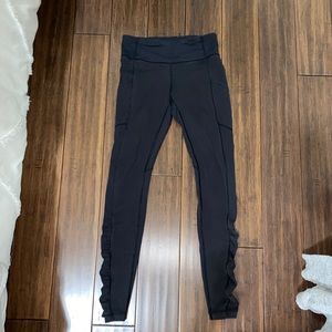 Black lululemon leggings